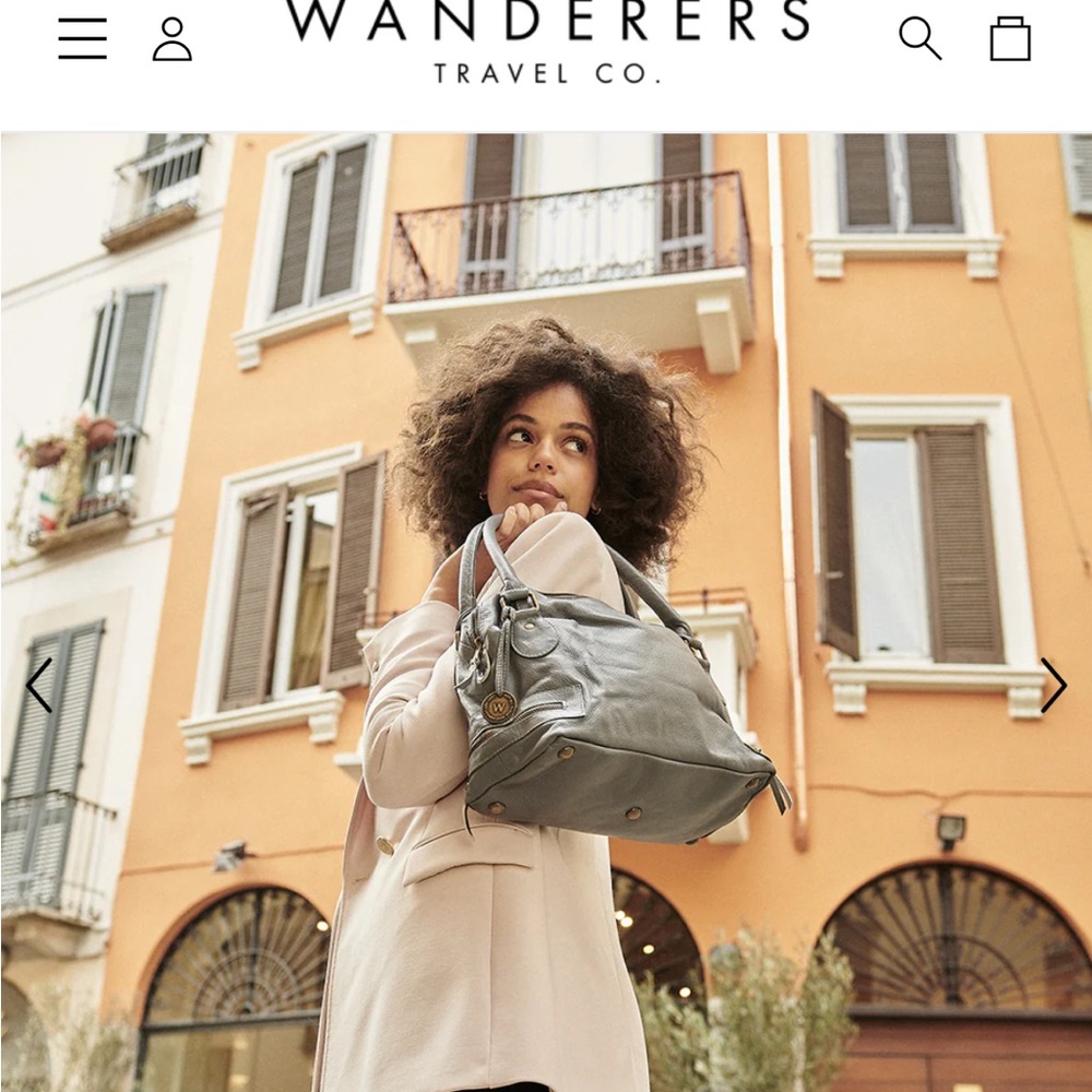 Wander Soft Leather Shoulder Bag in Green